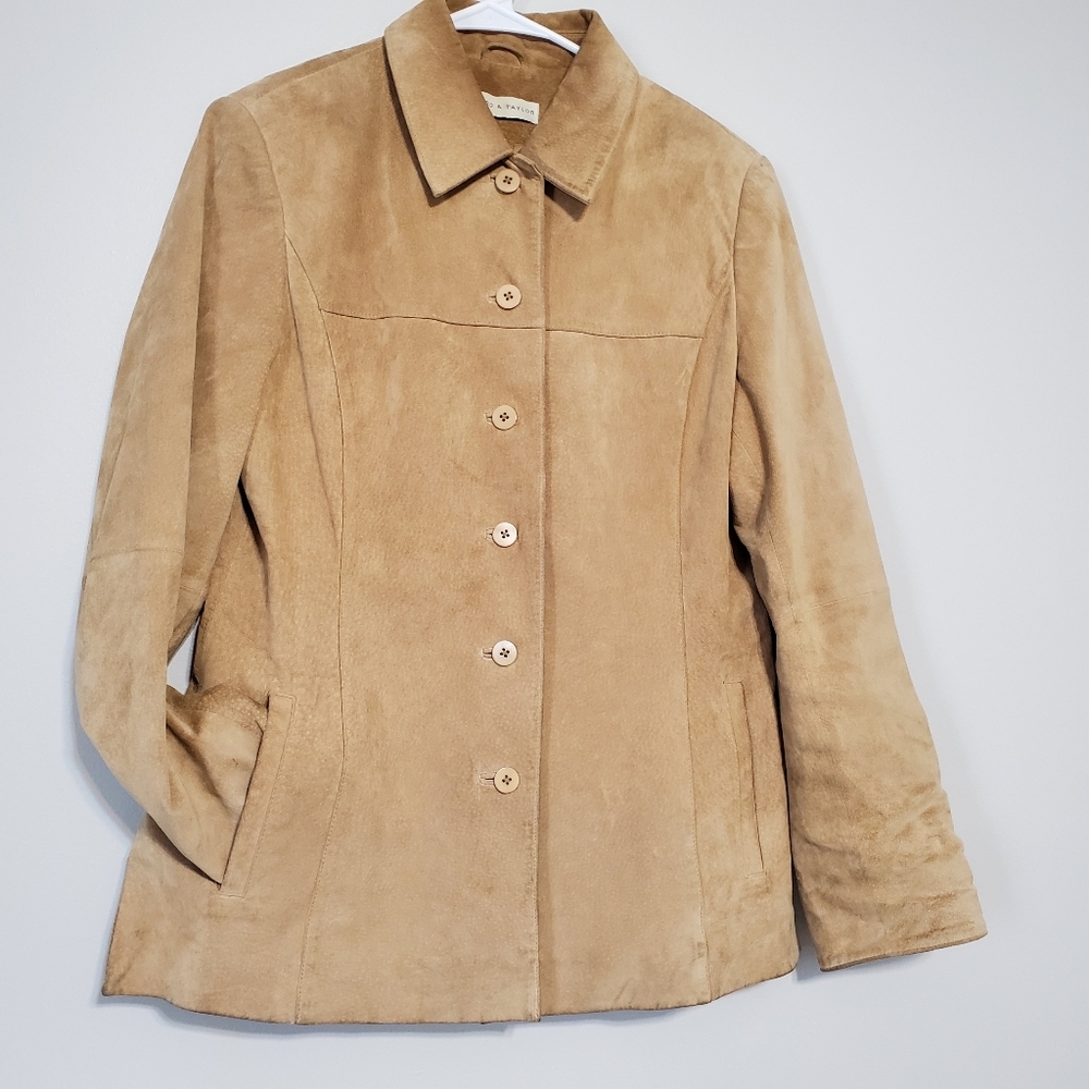 Genuine 100% leather Lord &Taylor leather jacket M